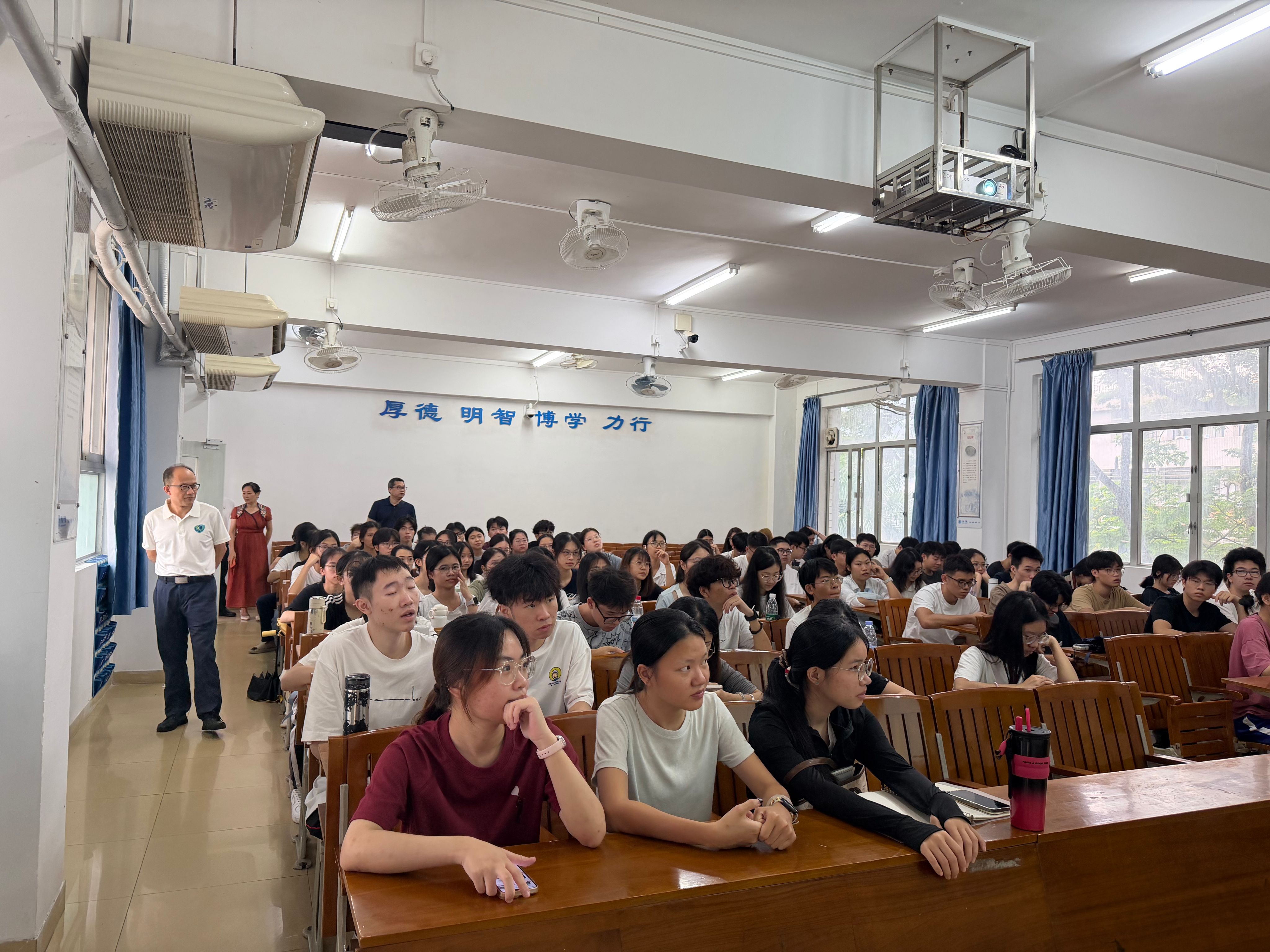 [2026-09-01] 开展开学检查 护航教学新篇